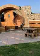 Primary image Winter Escape Luxury Hobbit House With hot tub