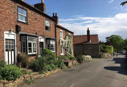 Others Cosy Lincs Wolds Cottage in Picturesque Tealby