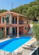 Room Vasillis Large Private Pool Walk to Beach Sea Views A C Wifi Car Not Required - 1026