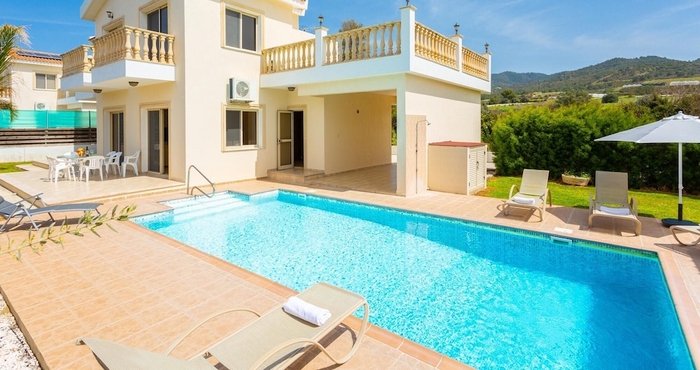 Others Villa Rose Large Private Pool Walk to Beach Sea Views A C Wifi - 2184