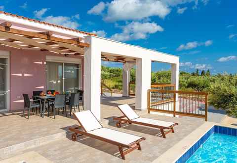 Others Vatsa Beach Villa Large Private Pool Walk to Beach Sea Views A C Wifi - 3021