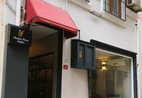 Lain-lain Senior Pera Suites