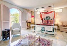 Others 4 Romantic Puerto Banus Villa, Sea Mountain Views