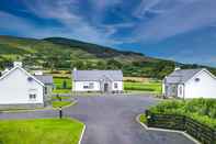 Khác Clonlum Holiday Cottages