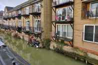 Lain-lain Penthouse Waterfront Apartment - St Neots