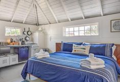 Others 2 Bungalow 2 - 1br, Water View