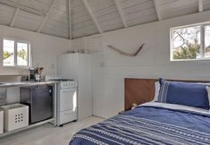 Others 6 Bungalow 4 - 1br, Waterfront