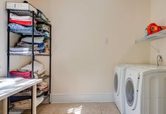 Khác 3 Traditional East Hampton Estate