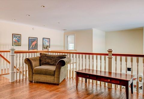 Khác Traditional East Hampton Estate