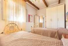 อื่นๆ 4 2147 Villa Giulia & Sara