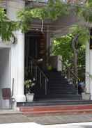 Interior entrance Hotel Pondichery