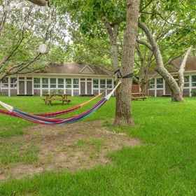 Primary image1Ruschmeyers #8 - Queen,萨福克县公寓