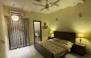 Lain-lain 2 Lovely 1-bed House in Lahore