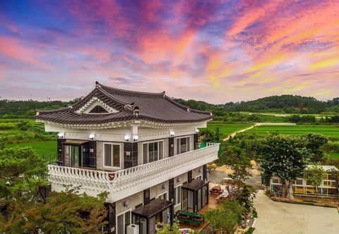 Khác Gyeongju Soraedanga Pension