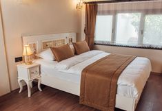 Others 2 Sakli Tas Konak Otel