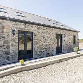 Primary image 1 The Cornstore, Deviock Hotels