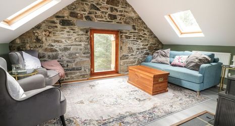 Others 2 Brithgwm Canol