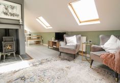 Others 3 Brithgwm Canol