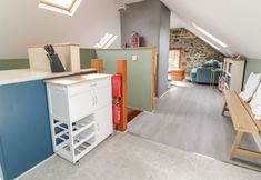 Others 7 Brithgwm Canol