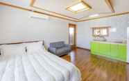 Lainnya 3 Yeosu Glow Floor Pension