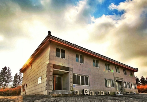 Khác Jeju Dokkaebi Guest House