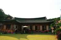 อื่นๆ Cheongju Solhyang Hanok Pension