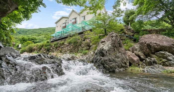 Khác Ulsan Chereville Pension