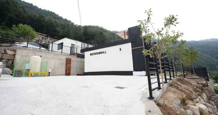 Others Gapyeong Gangsibong Mirinae Pension