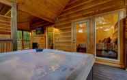 Lain-lain 4 A Cozy Mountain Hideaway - 1 Bedrooms, 1 Baths, Sleeps 4 1 Cabin by Redawning