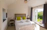 Others 3 The Dairy - Luxury Cottage Hot Tub and Summer House Countryside Views Pet Friendly