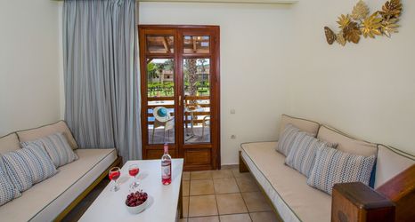 Others 2 Omega Platanias