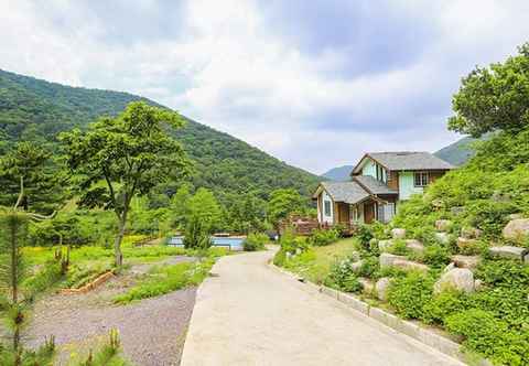 Others Goseong Gureumwiui Sanchaek Pension