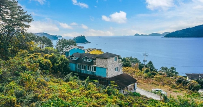 Khác Geojedo Between the Sky and Sea Pension