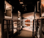 Others 6 Capsule Hotel - Alpine Garden Zurich Airport