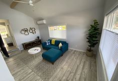 其他 3 Newly Remodeled 4th Street Work-Friendly Home by RedAwning