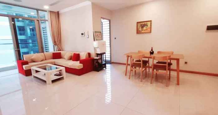 Others Spacious Modern 4-bed 140sqm Vinhomes Apartment