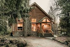 Others 20gs - Wifi - F/p - W/d - Sleeps 6 3 Bedroom Home by RedAwning