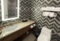 Others 7 Super 8 by Wyndham Brooklyn Williamsburg