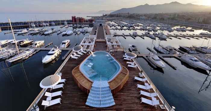 Others Yacht Club Marina di Loano