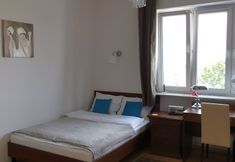 Others 5 Studio Copernicus