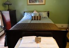 Others 5 The Queen of the Catskills B&B