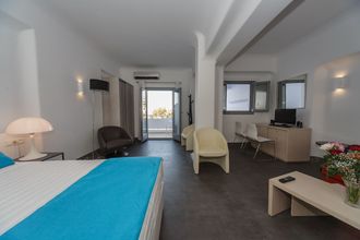 Others 4 Blue Waves Hotel