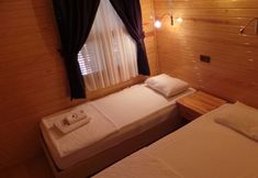 Lainnya 2 Mercan Bungalow