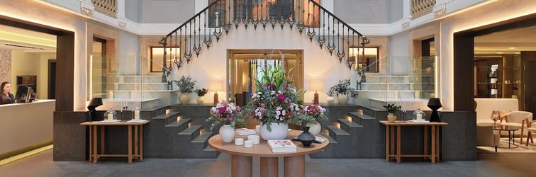 기타 H10 Urquinaona Plaza