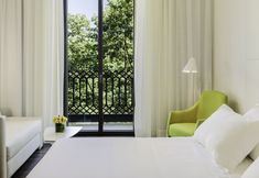 기타 5 H10 Urquinaona Plaza