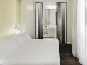 기타 4 H10 Urquinaona Plaza