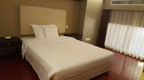 Guangzhou Grand View Golden Palace Apartment, Top hotels and places to  stay in