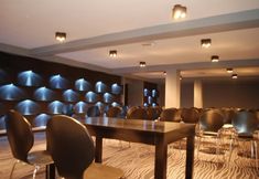 其他 7 Hotel Black & White