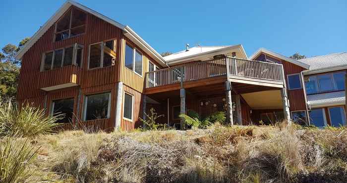 Others Bed in the Treetops Bed & Breakfast