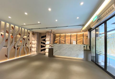 Khác Chair Man Hotel
